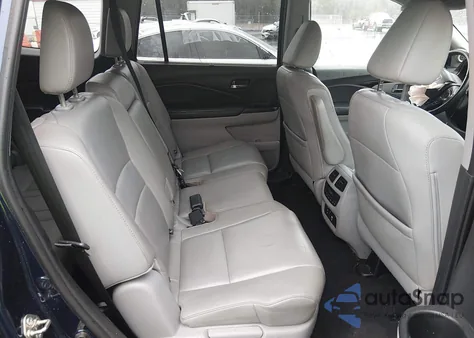 2016 Honda Pilot Touring z USA, uszkodzony, nr VIN 5FNYF6H95GB061525